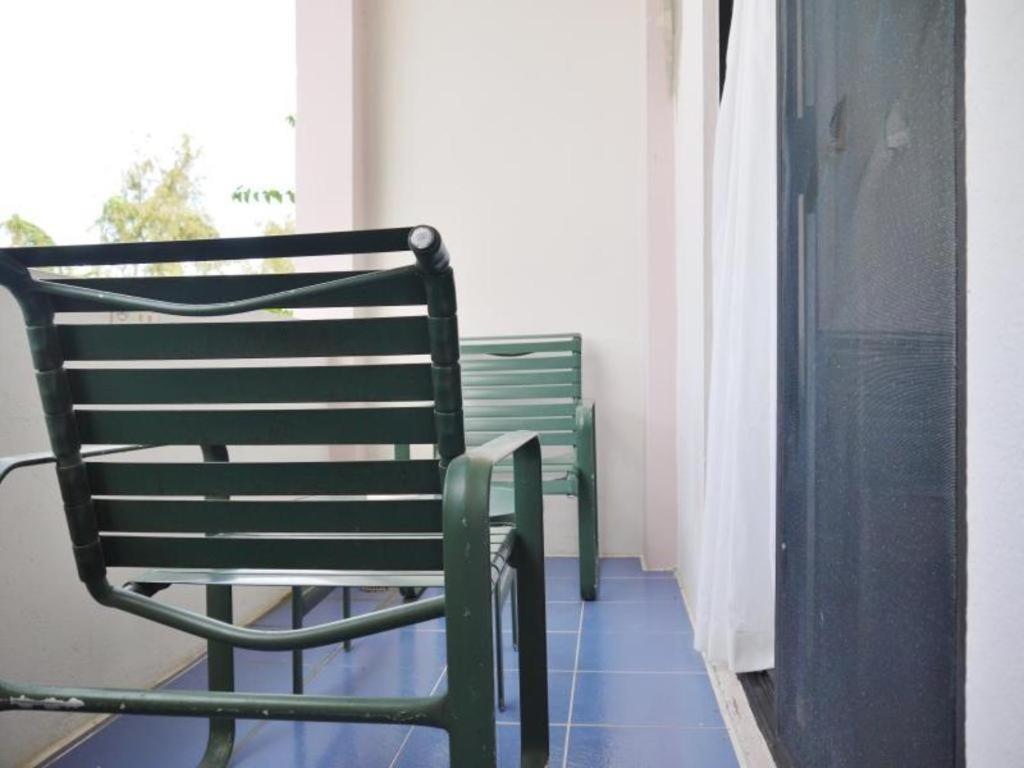 Holiday Saipan Hotel Exterior foto