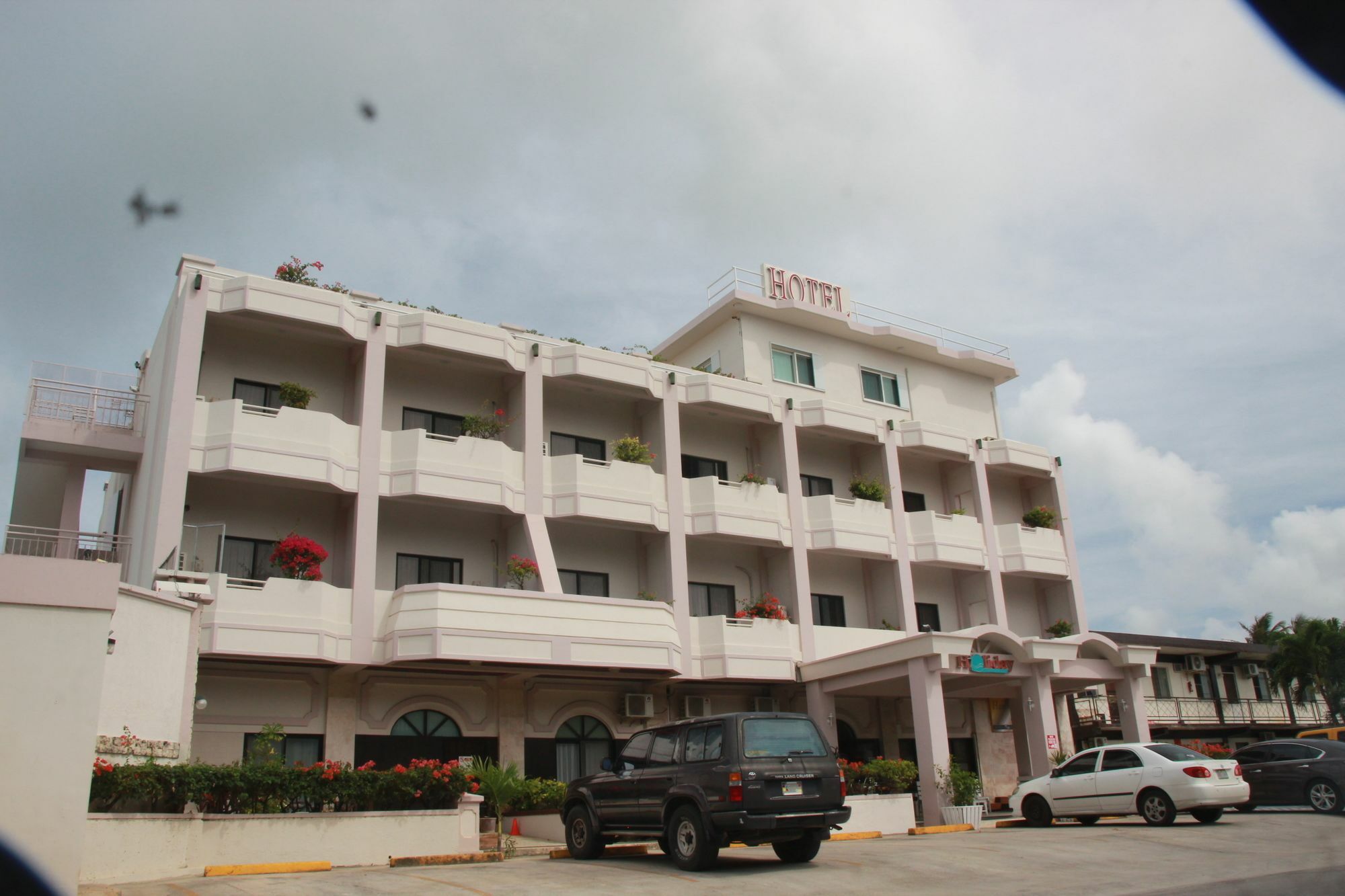 Holiday Saipan Hotel Exterior foto